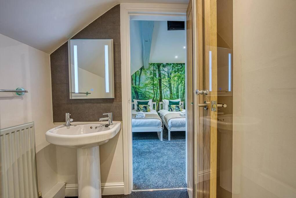 Delightful Two-Bedroom Cottage In The Heart Of Bakewell Eksteriør bilde