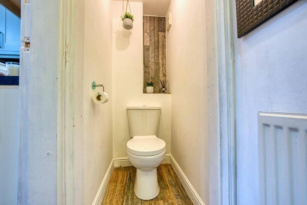 Delightful Two-Bedroom Cottage In The Heart Of Bakewell Eksteriør bilde